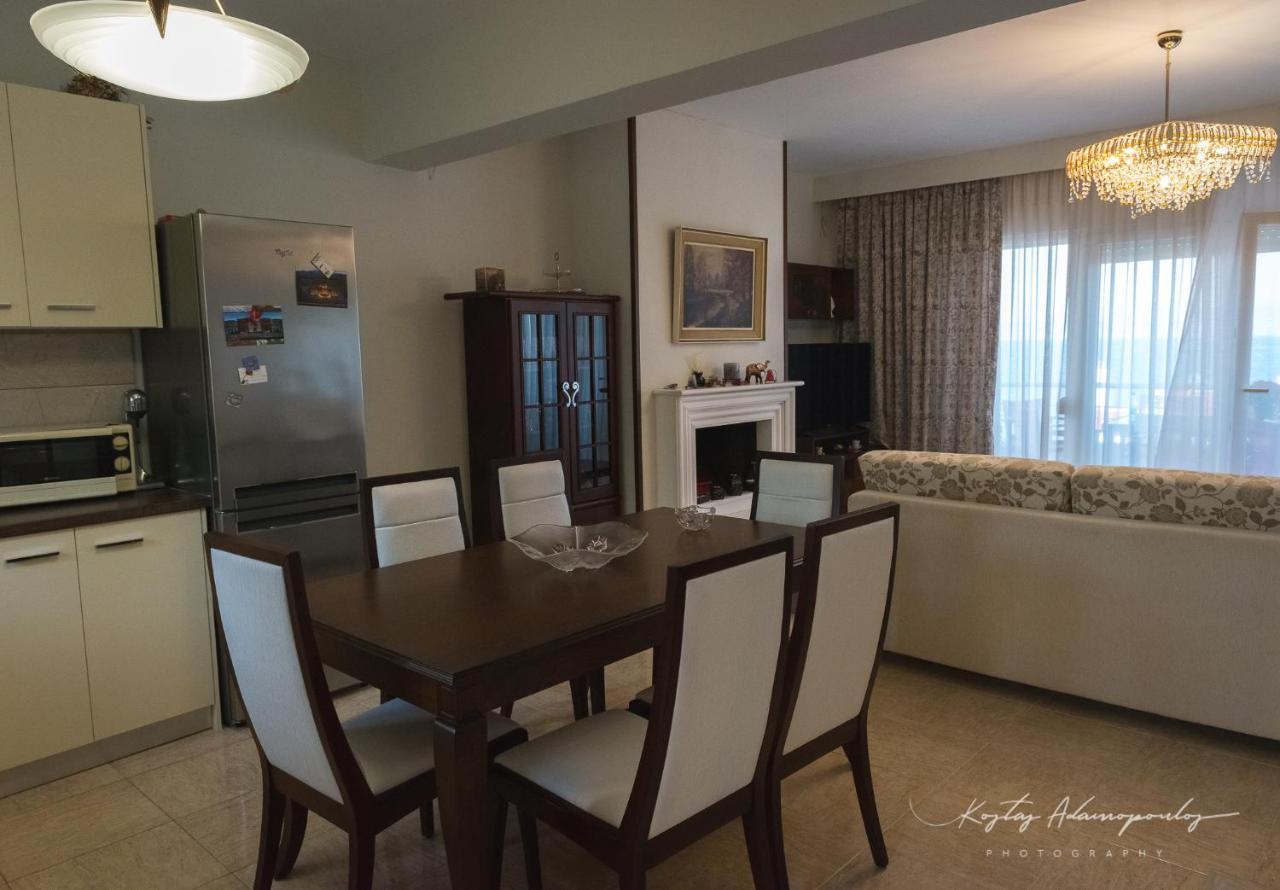 Athina Villa - Premier Sea PalaiónTsiflíkion Buitenkant foto