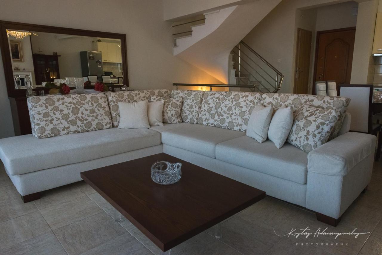 Athina Villa - Premier Sea PalaiónTsiflíkion Buitenkant foto