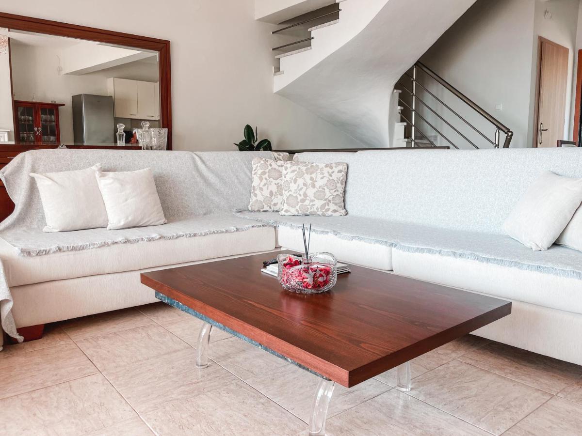 Athina Villa - Premier Sea PalaiónTsiflíkion Buitenkant foto