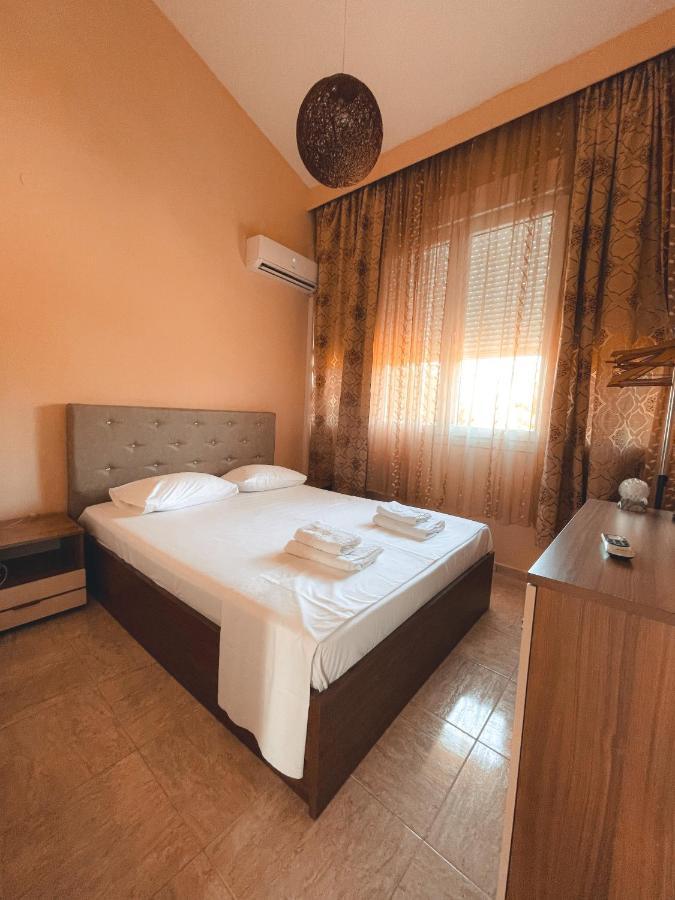 Athina Villa - Premier Sea PalaiónTsiflíkion Buitenkant foto